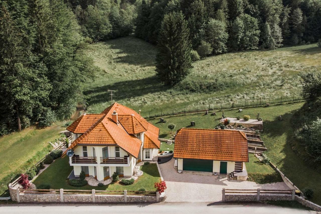 House Of Adventure - The Base To Explore Slovenia Laze v Tuhinju Buitenkant foto